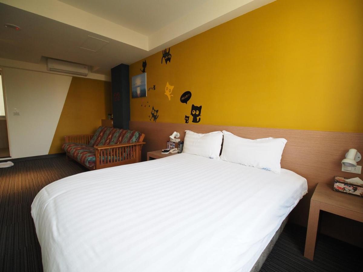 Breeze And Waves Hostel Jinning Exterior photo