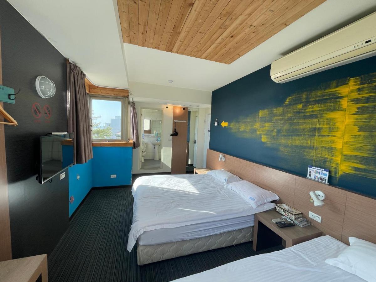 Breeze And Waves Hostel Jinning Exterior photo